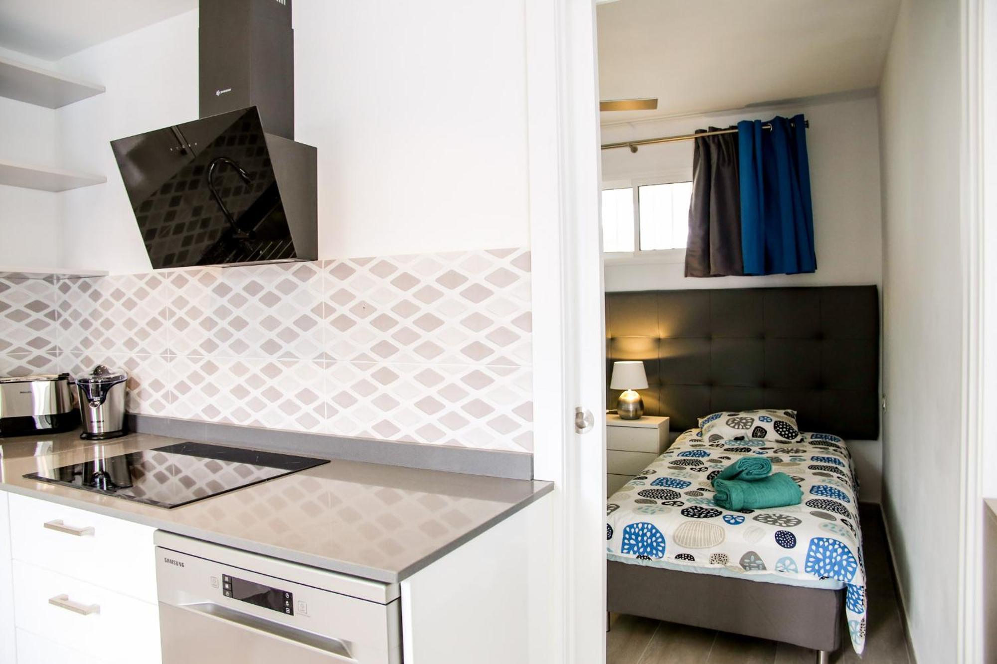 Casa Rachele Apartment คอร์ราเลโฮ ภายนอก รูปภาพ